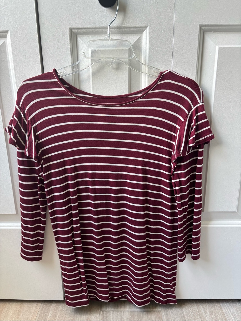 Loft Outlet XS Striped Burgundy and White Women’s Three-Quarter Sleeve Top